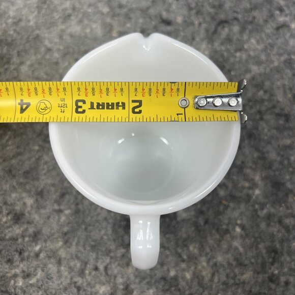 Vintage PYREX White Milk Glass  Creamer with Handle & Pouring Spout - Picture 8 of 9